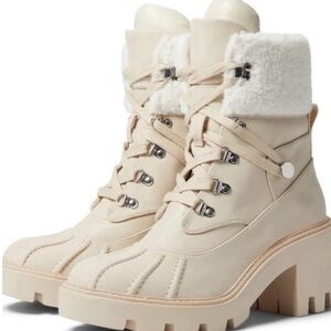 Steve Madden Northern Boots Water Resistant Material Women's Cream Boots Size 9